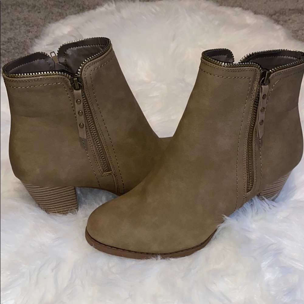 Booties - Picture 6 of 11